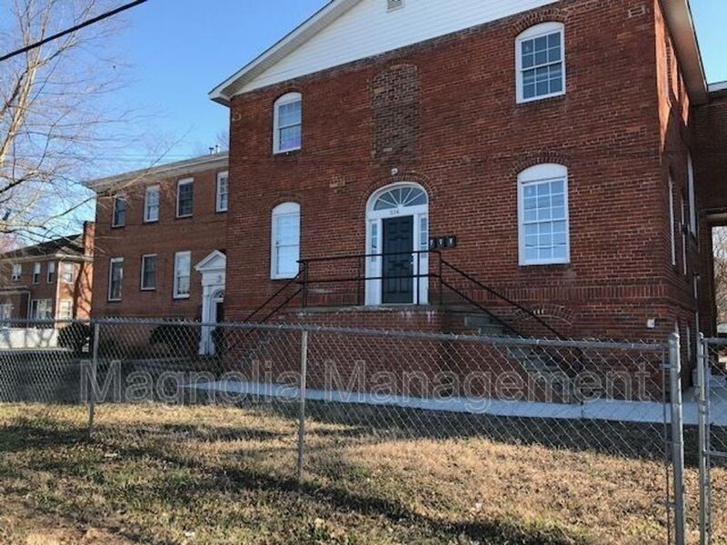 Henderson Condo: 516 N. Beckford Dr.