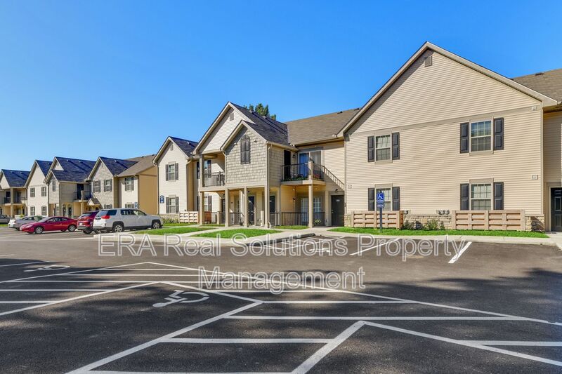 Columbus Condo: 1627-201 Gilmore Park Avenue