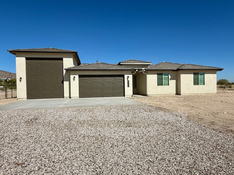 Phoenix House: 20288 W Wolf St