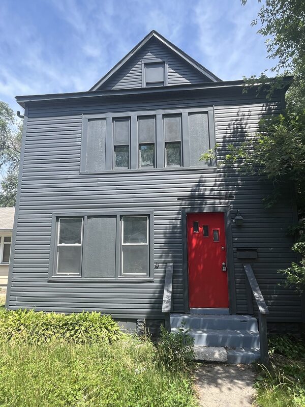 Gary House: 1365 Rutledge Street