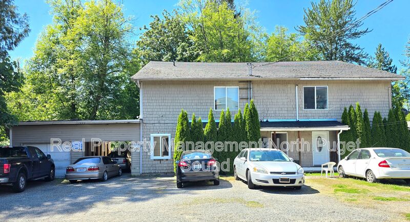 Lynnwood Condo: 15602 Ash Way