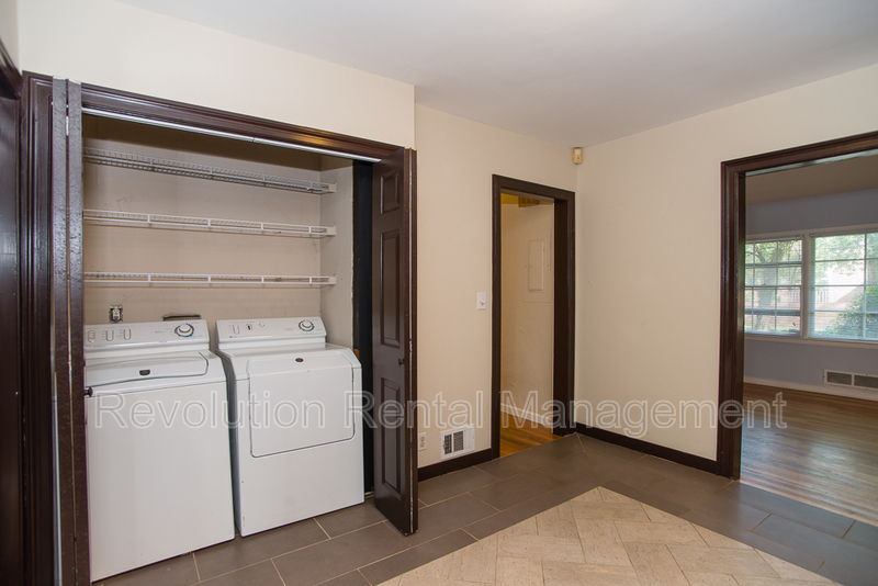 2550 Defoors Ferry Rd NW Atlanta GA 30318-1406 - Photo 10