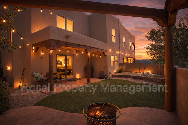 Albuquerque House: 3504 Yippee Calle Court NW