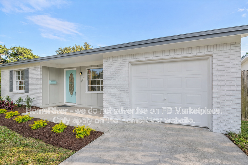 St Augustine House: 217 Carver St W