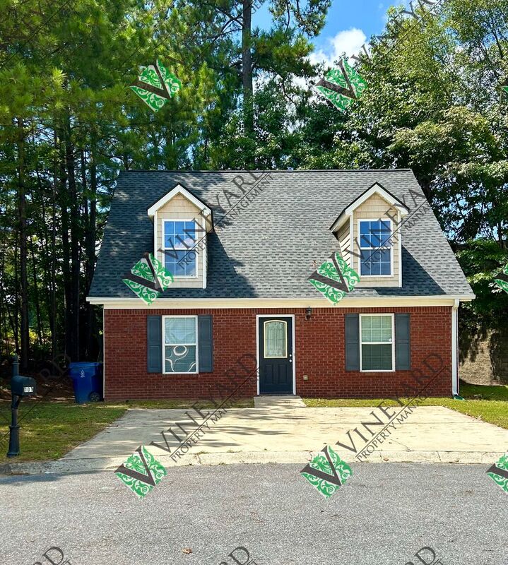 Dallas House: 101 Twin Pines Ct