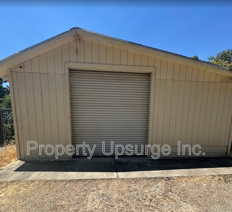 Redding Condo: 685 Mary Street - Workshop