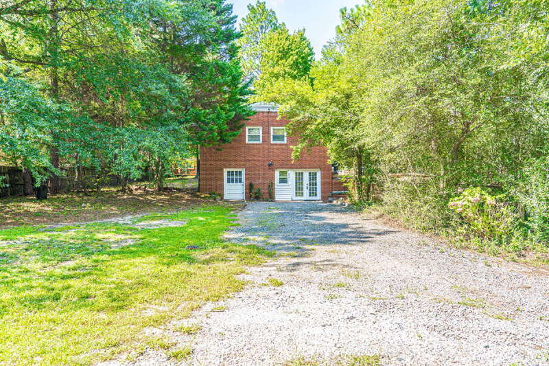 Southern Pines Condo: 555 North Leak Street