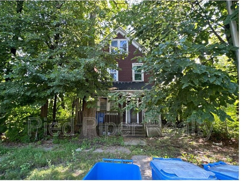 Chicago House: 12215 South Union Avenue - 2