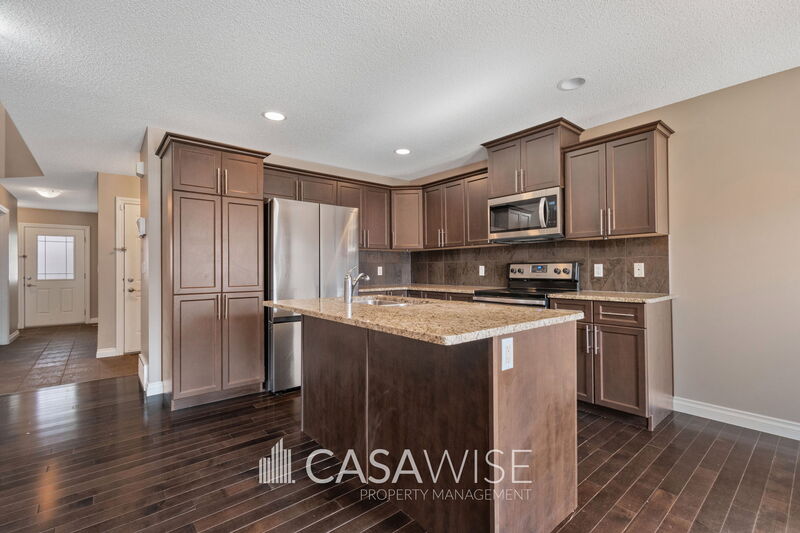 Edmonton House: 5123 168A Avenue Northwest