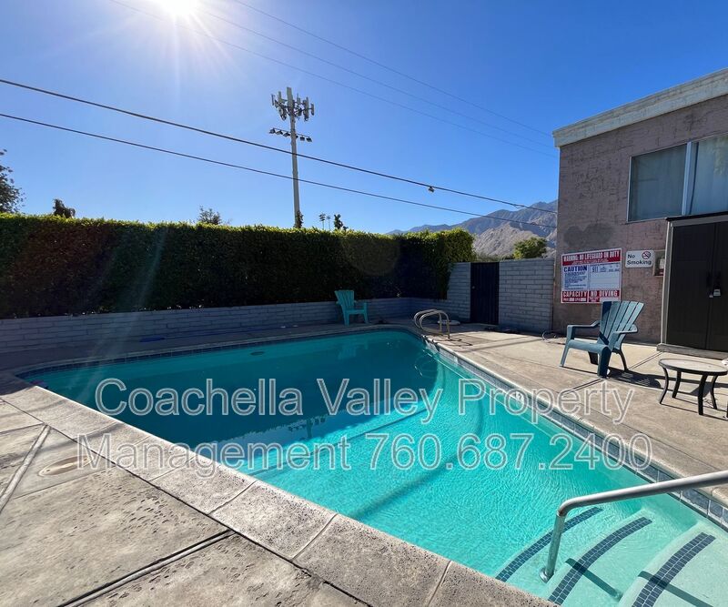 Palm Springs House: 1900 East Baristo Road
