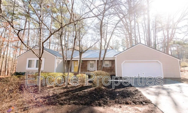 Sanford House: 824 Hayden Avenue