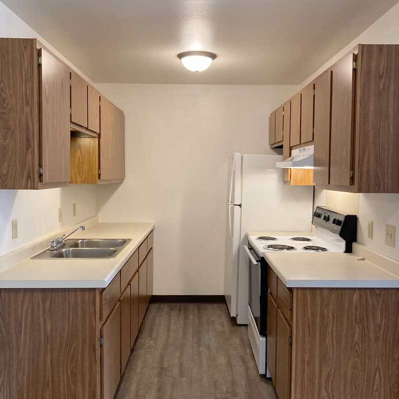 Oconto Condo: 120-130 Memorial Drive - P