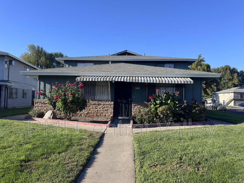 Stockton House: 4479 La Cresta Way