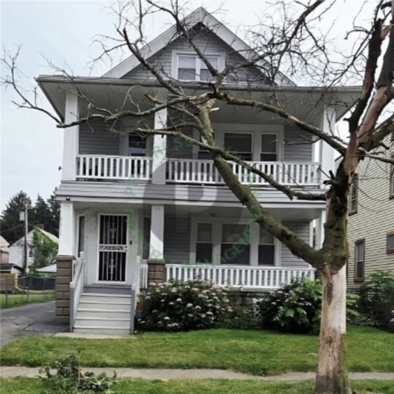 Cleveland Condo: 9611 Larnder Avenue - Downstairs
