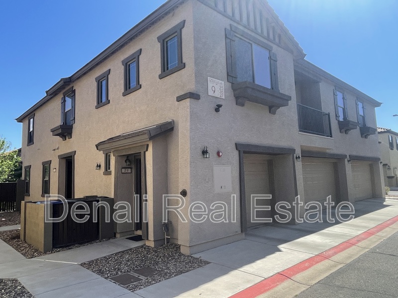 Mesa House: 1250 S. Rialto