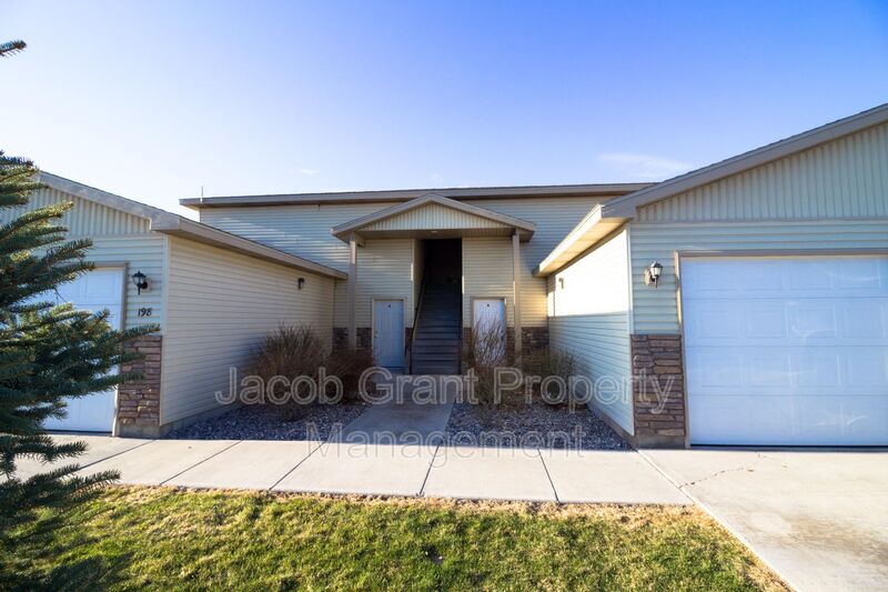 Shelley House: 198 Opal Court