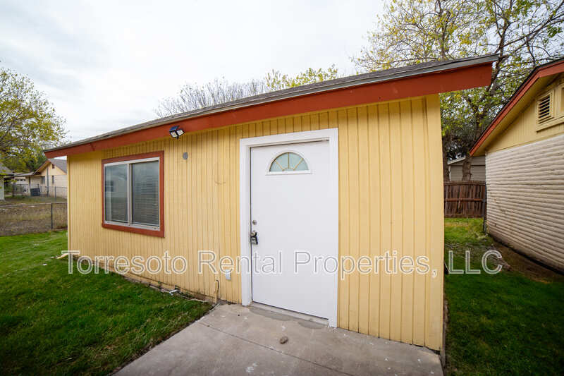 Converse Condo: 309 Royal Dr