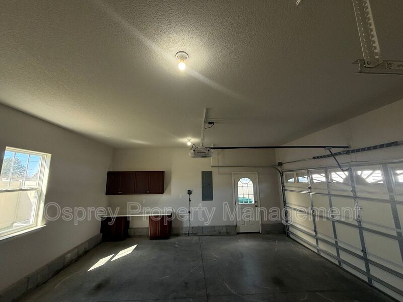 Spacious end-unit home in Virginia Beach!  - Photo 28