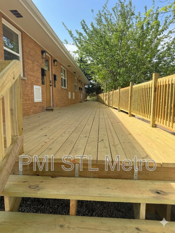 St. Louis Condo: 329 Eichelberger Street