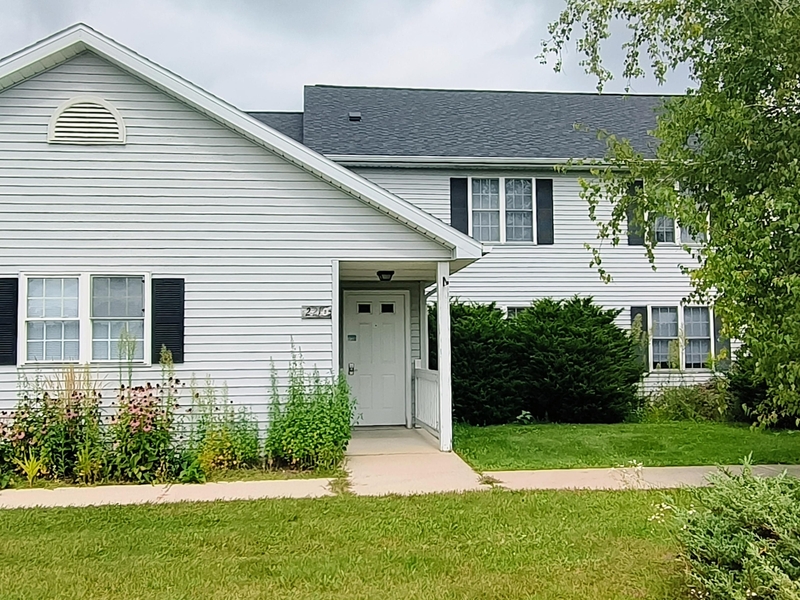 Plymouth Condo: 2210 Valley Road