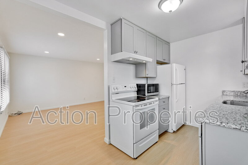 San Bruno Condo: 709 6th Avenue