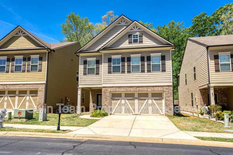 Buford House: 5216 Apple Grove Rd