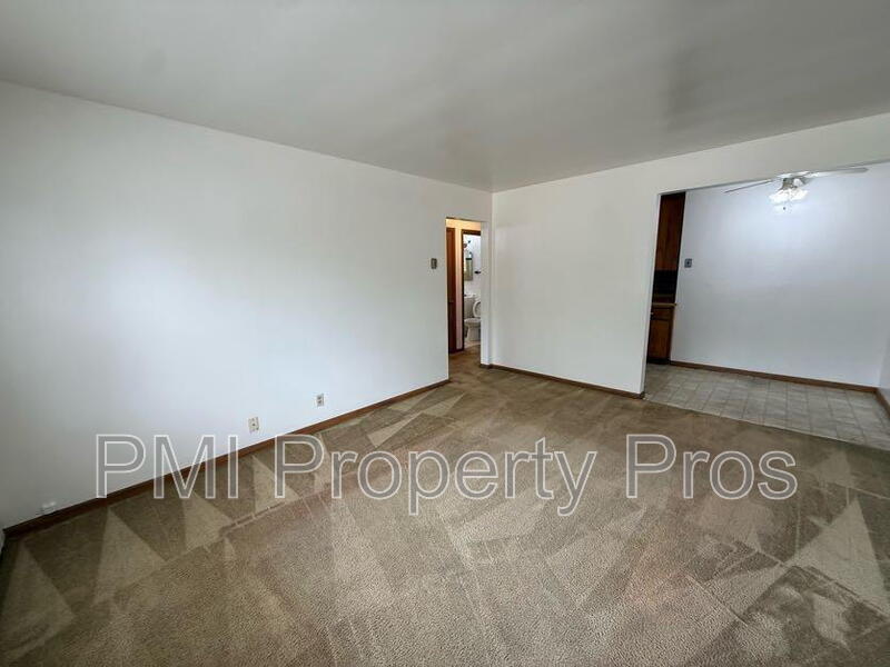 Milwaukee Condo: 3800 N 76th St