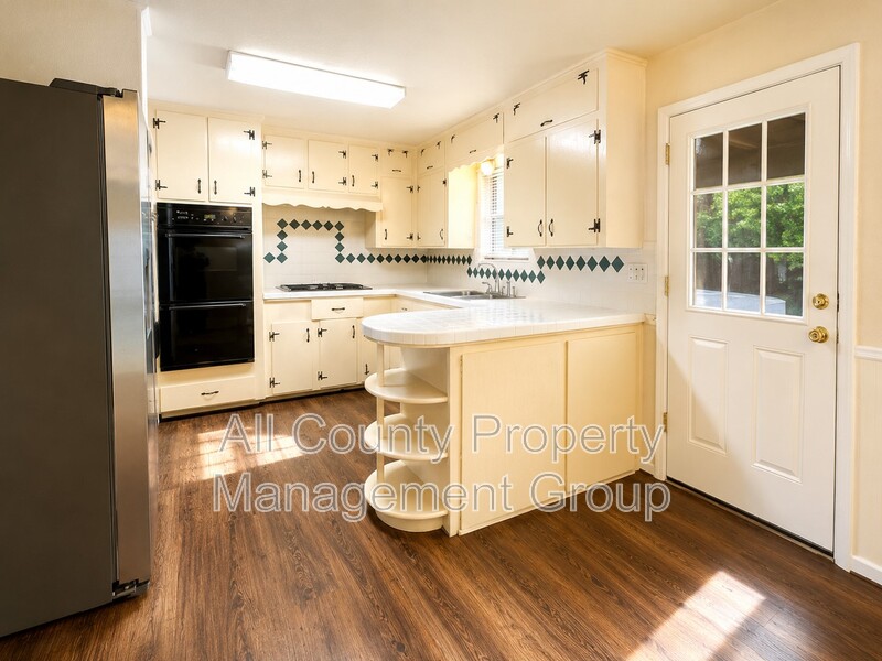 Main Rental Photo 4