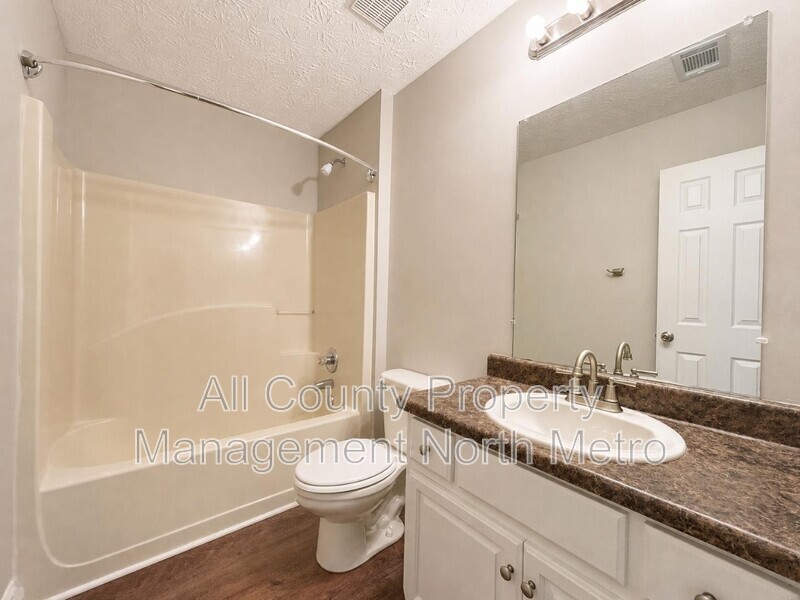 Main Rental Photo 8