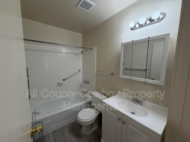 Main Rental Photo 9