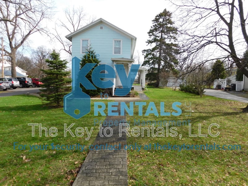 Canandaigua House: 321 North Main Street