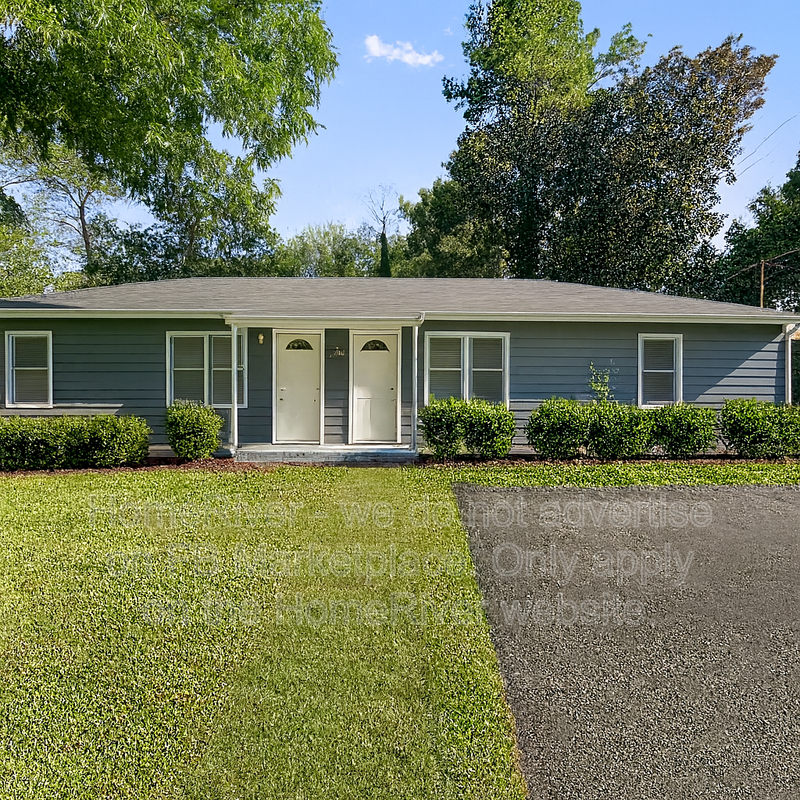 Duluth Condo: 2948 First St