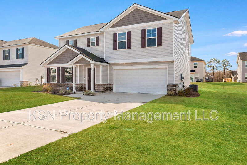 Savannah House: 24 Stetson Drive