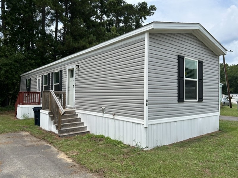 Barnwell House: 12002 SC Hwy 64