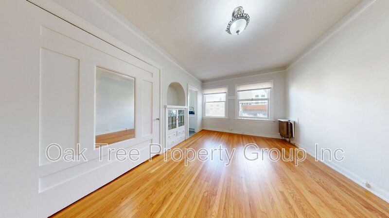 Oakland House: 1425 Harrison St