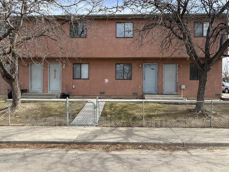 Pueblo House: 1401 E 19th St Apt C