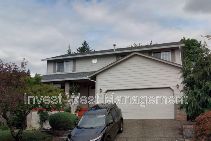 Camas House: 3803 SE Sunrise Drive