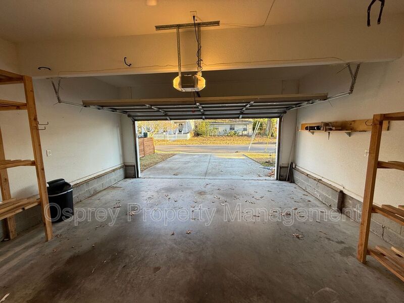 Modern 4BR Norfolk Home with Open Layout "ASK ABOUT OUR ZERO DEPOSIT" - Photo 12