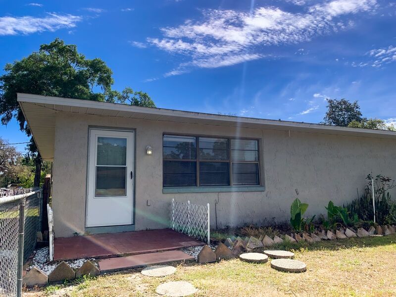 Request a Viewing for 5438 Lewellyn Road Tenant Turner