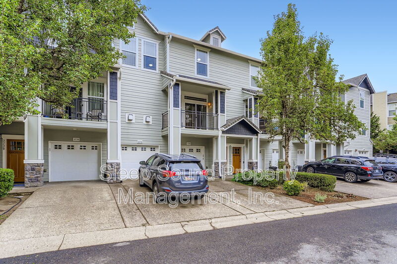 West Linn House: 3240 Summerlinn Dr