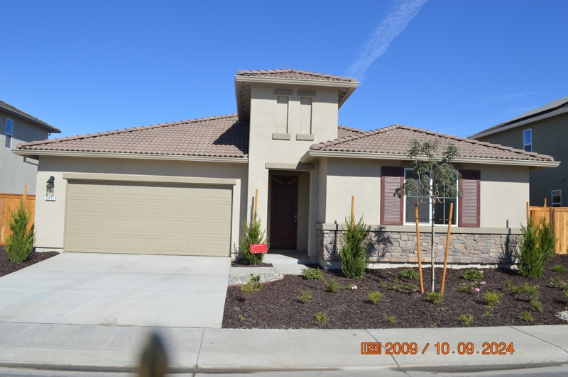 Manteca House: 3471 Hoop Wood Drive