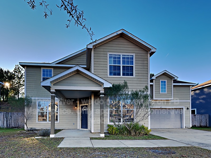 Crestview House: 417 Peoria Blvd