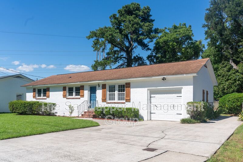 North Charleston House: 4640 Glenn Street