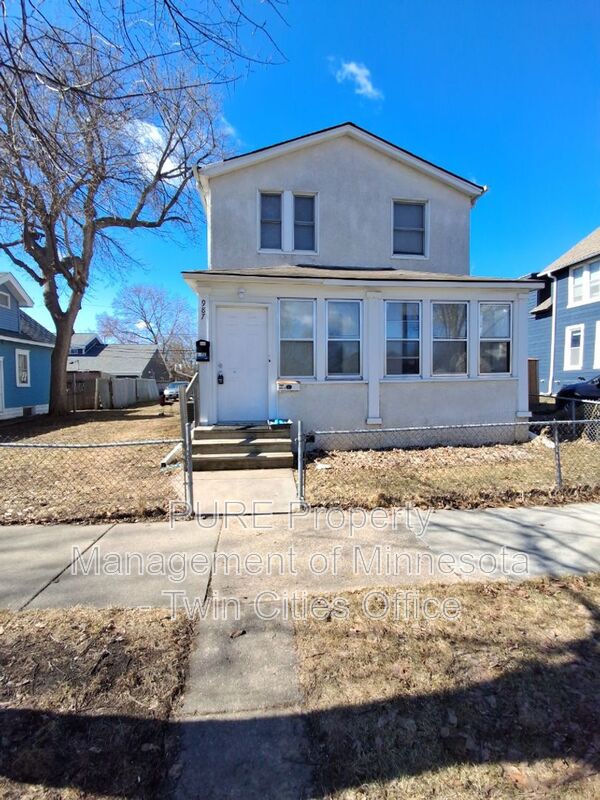 Saint Paul Condo: 987 Churchill Street #1