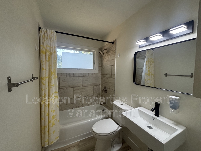 1515 West 3rd Street - 1515, rental photo 9