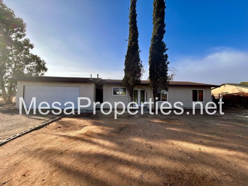 Hesperia House: 16559 Manzanita St
