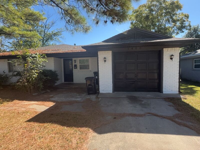 Mesquite House: 1400 Andrew St