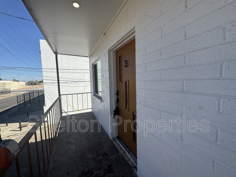 Phoenix Townhome: 21 W Tonto St