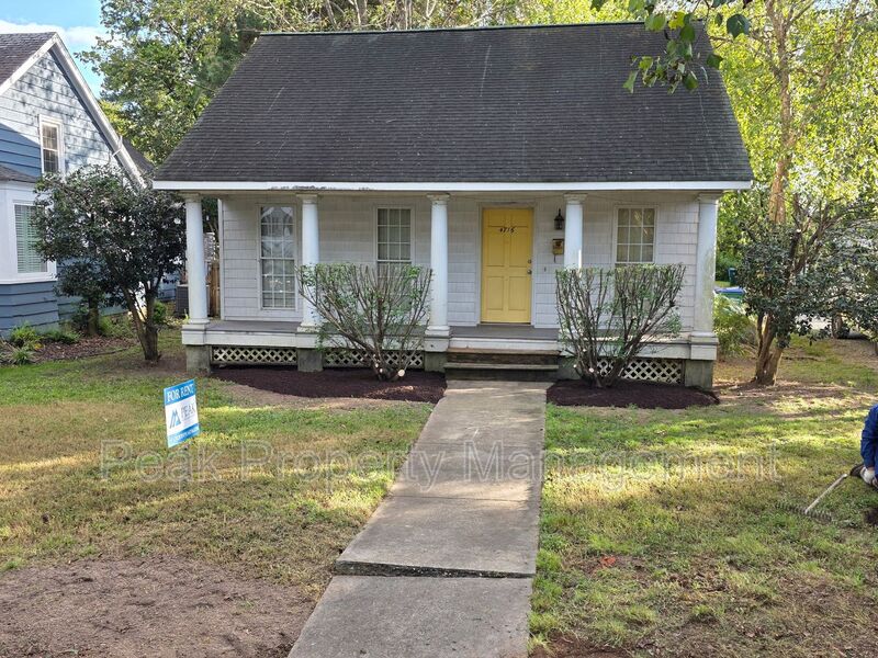 Richmond House: 4716 Sylvan Rd.