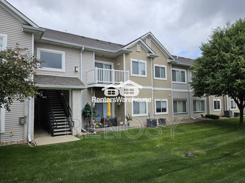 West Des Moines House: 8601 Westown Parkway